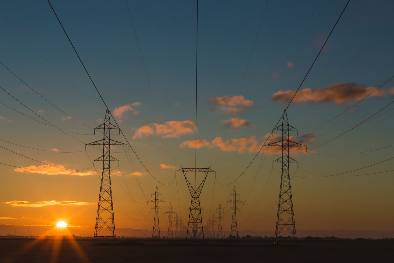 I Built a Self-Updating Electricity Dashboard from Gmail Notifications — Here’s How It Got Messy